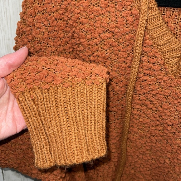 POL Popcorn Hoodie Pullover Sweater Pocket Adjustable Strings Large Rust Orange - Picture 2 of 7